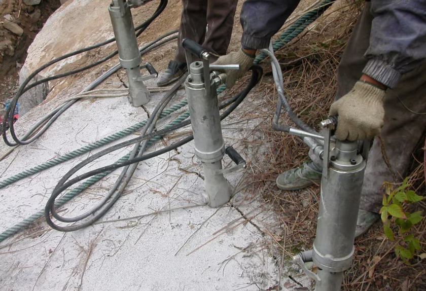 Rock Splitting Tool Rental